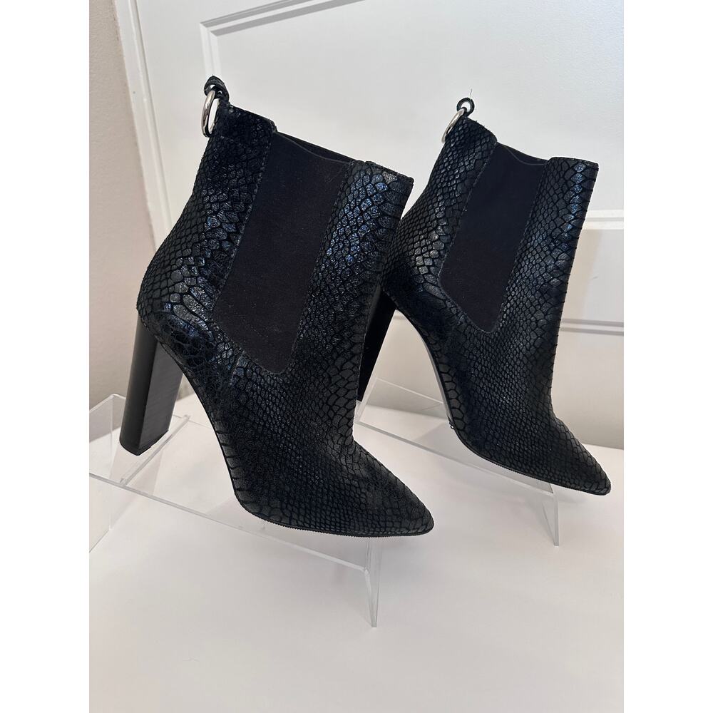 PAIGE Women's‎ Kingston Heeled Bootie Black Suede Snake Size 8